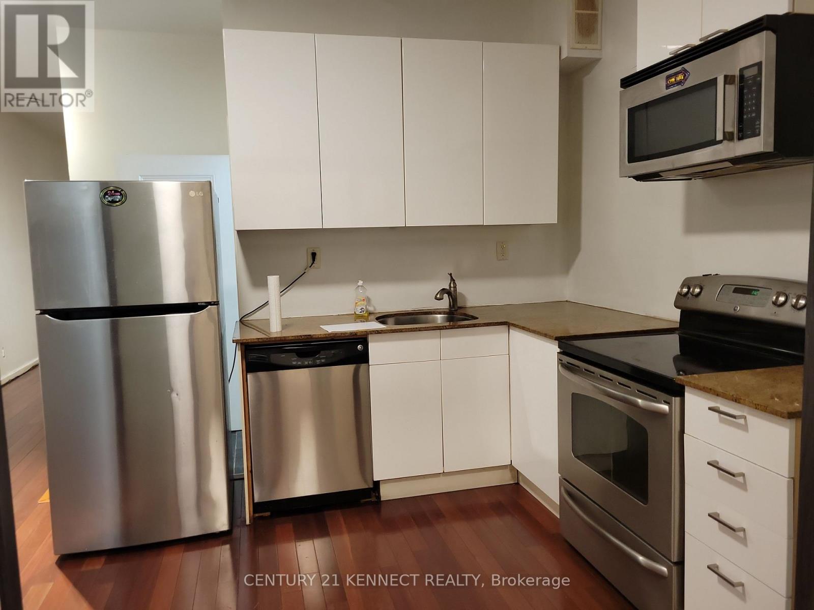 2ND REAR - 181 AUGUSTA AVENUE, Toronto, Ontario