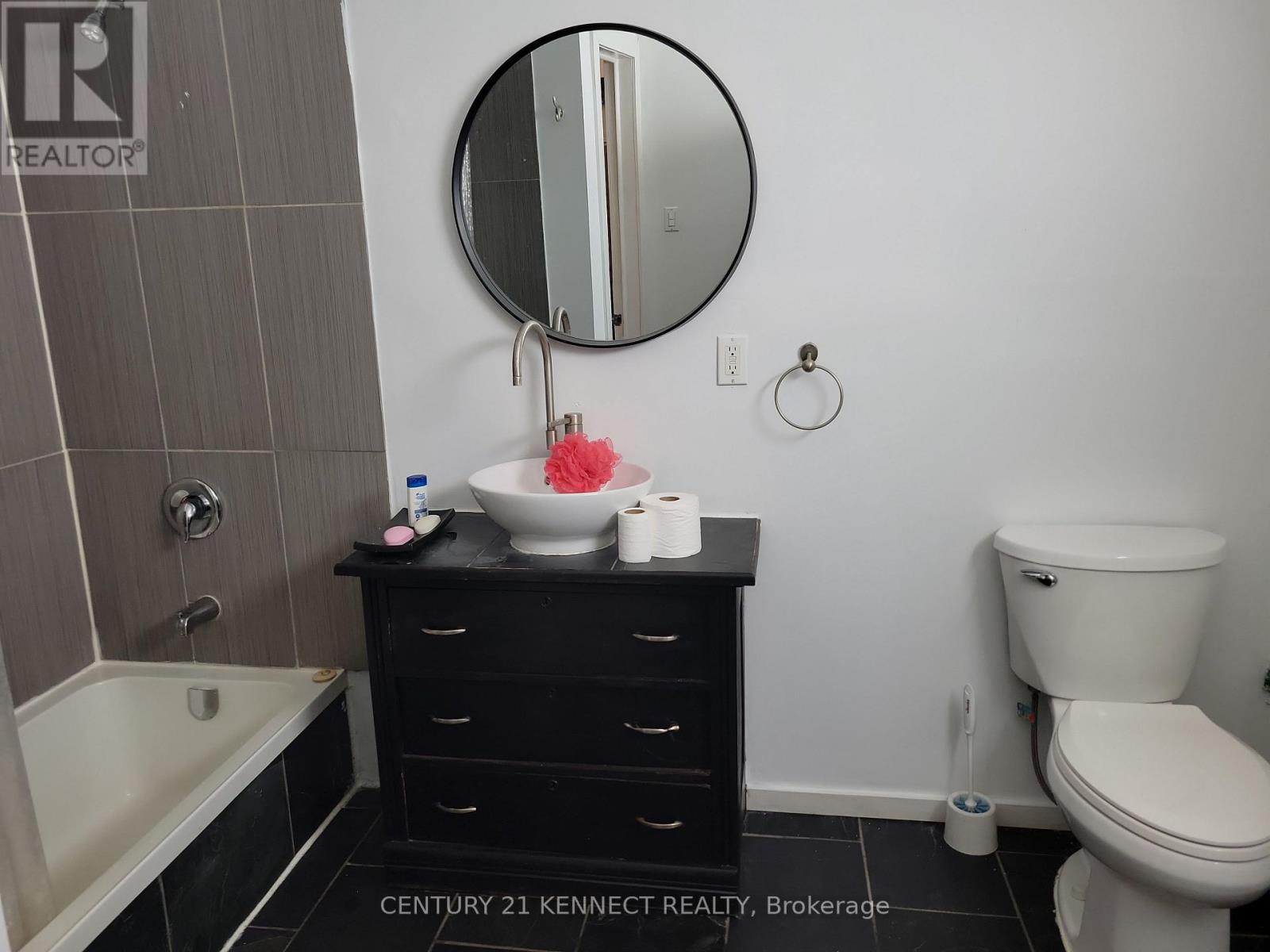 2nd Rear - 181 Augusta Avenue, Toronto, Ontario  M5T 2L4 - Photo 25 - C12925844