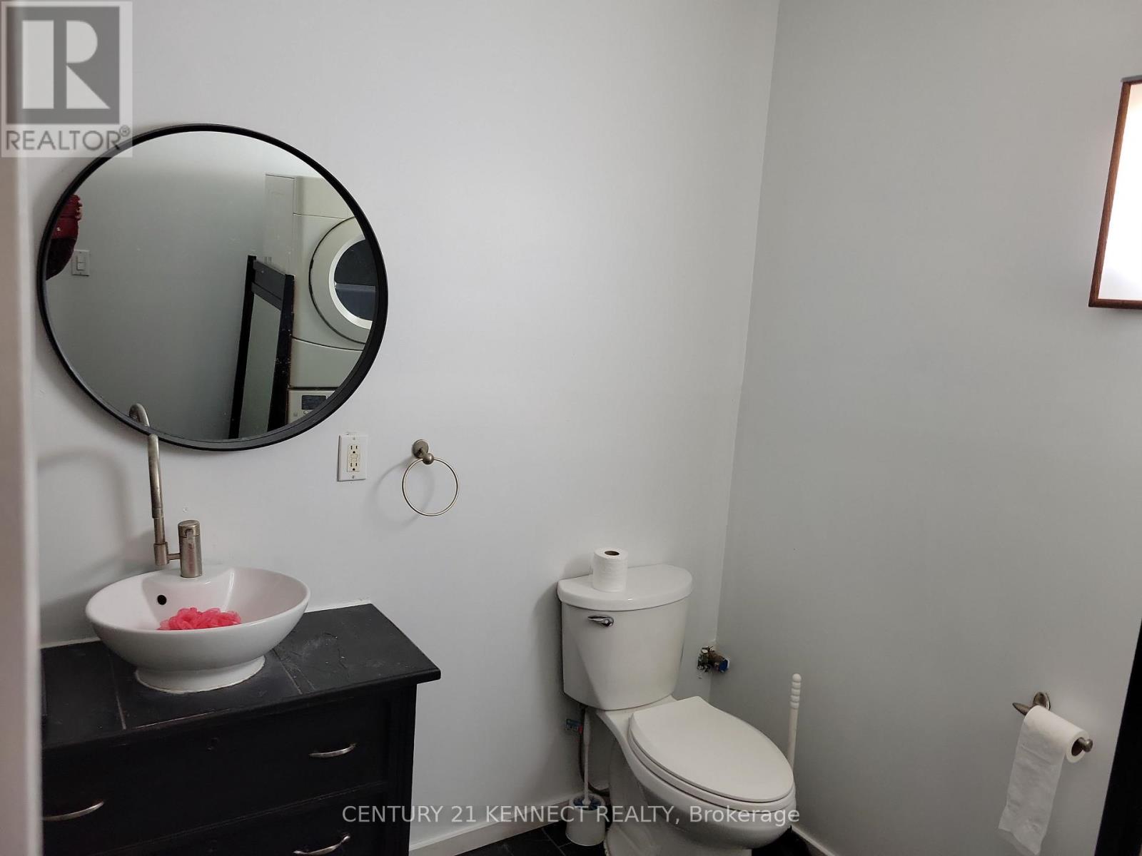 2nd Rear - 181 Augusta Avenue, Toronto, Ontario  M5T 2L4 - Photo 9 - C12925844