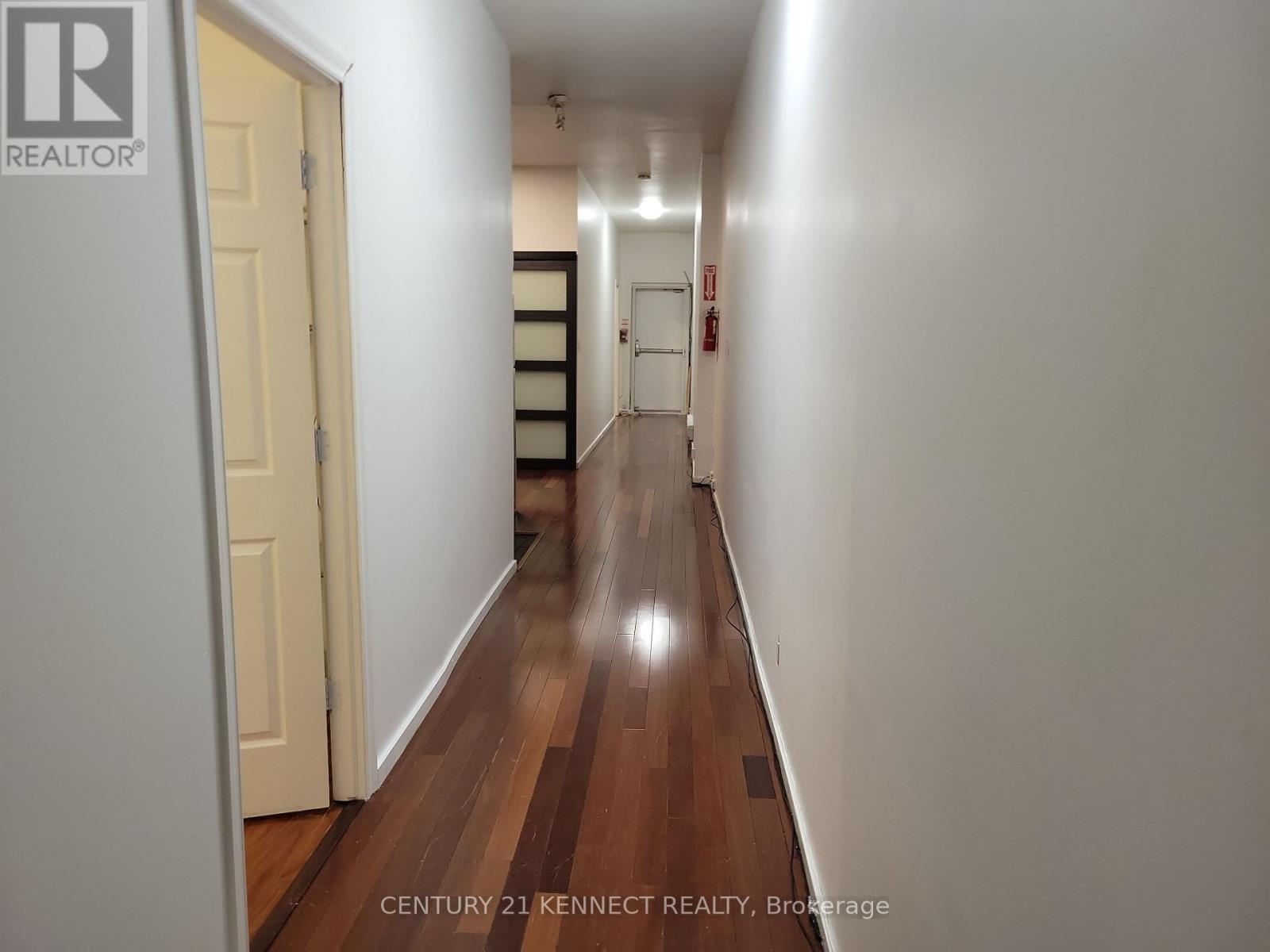 2nd Rear - 181 Augusta Avenue, Toronto, Ontario  M5T 2L4 - Photo 8 - C12925844