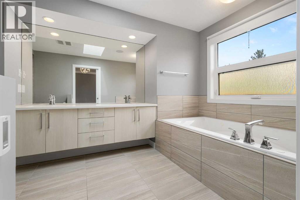 4905 21 Avenue Nw, Calgary, Alberta  T3B 0X1 - Photo 20 - A2311337