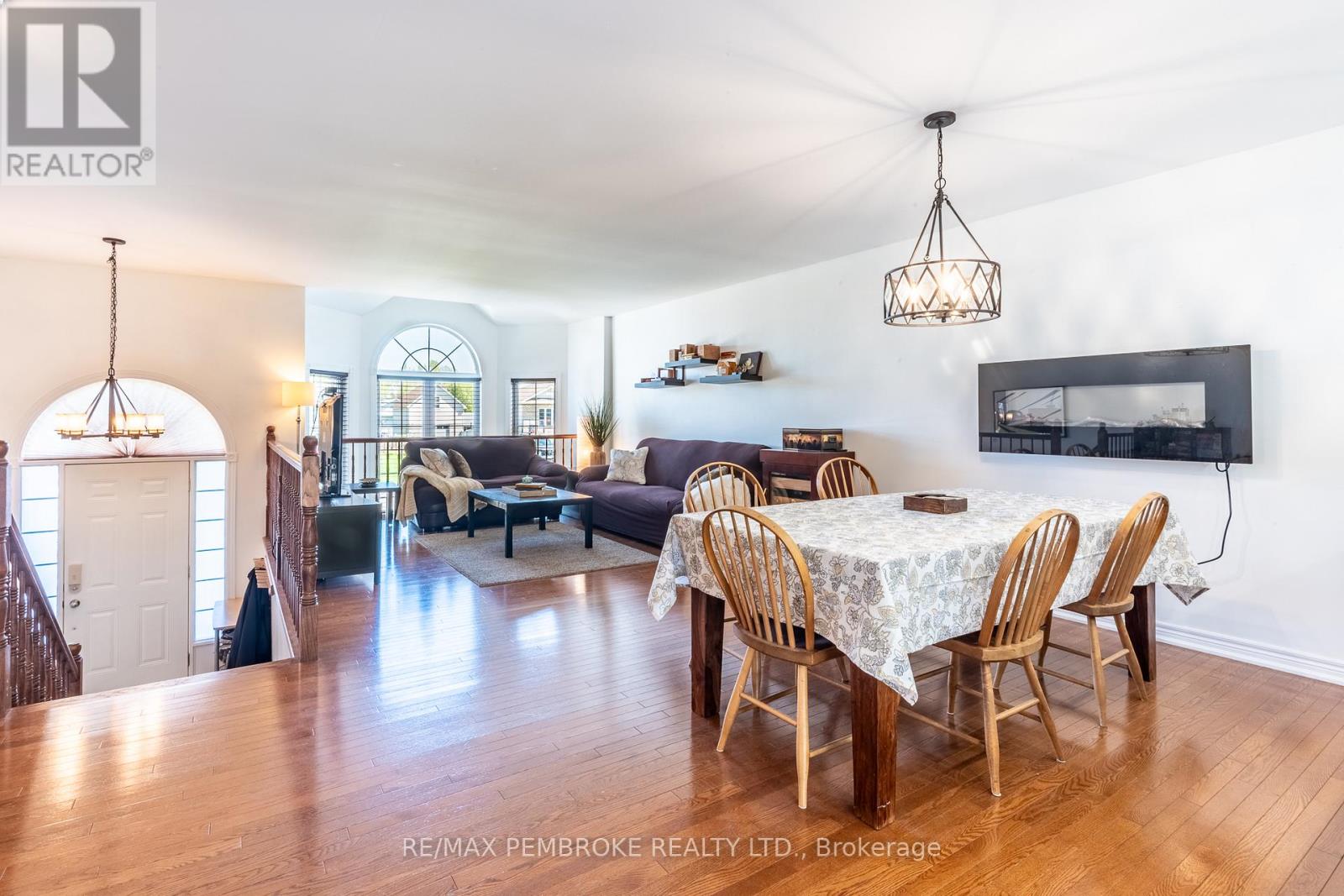 663 Fairview Avenue S, Laurentian Valley, Ontario K8A 8N4 - Photo 18 - X13167868