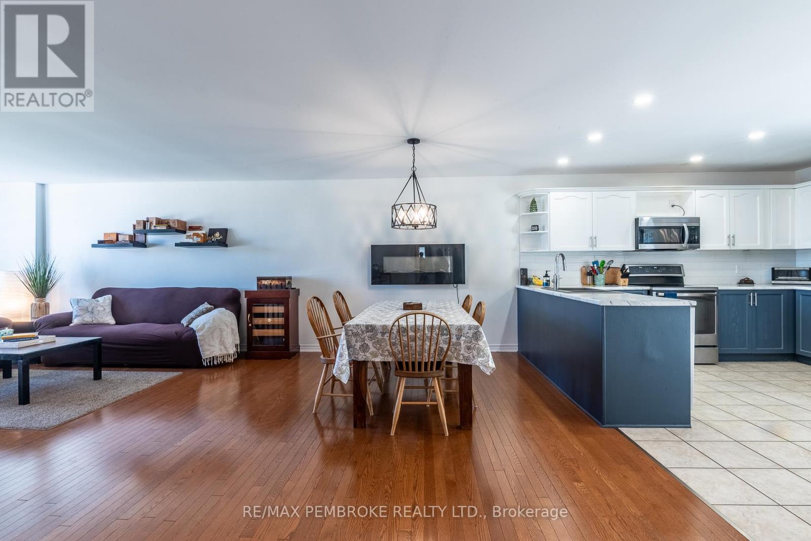 663 Fairview Avenue S, Laurentian Valley, Ontario K8A 8N4 - Photo 19 - X13167868