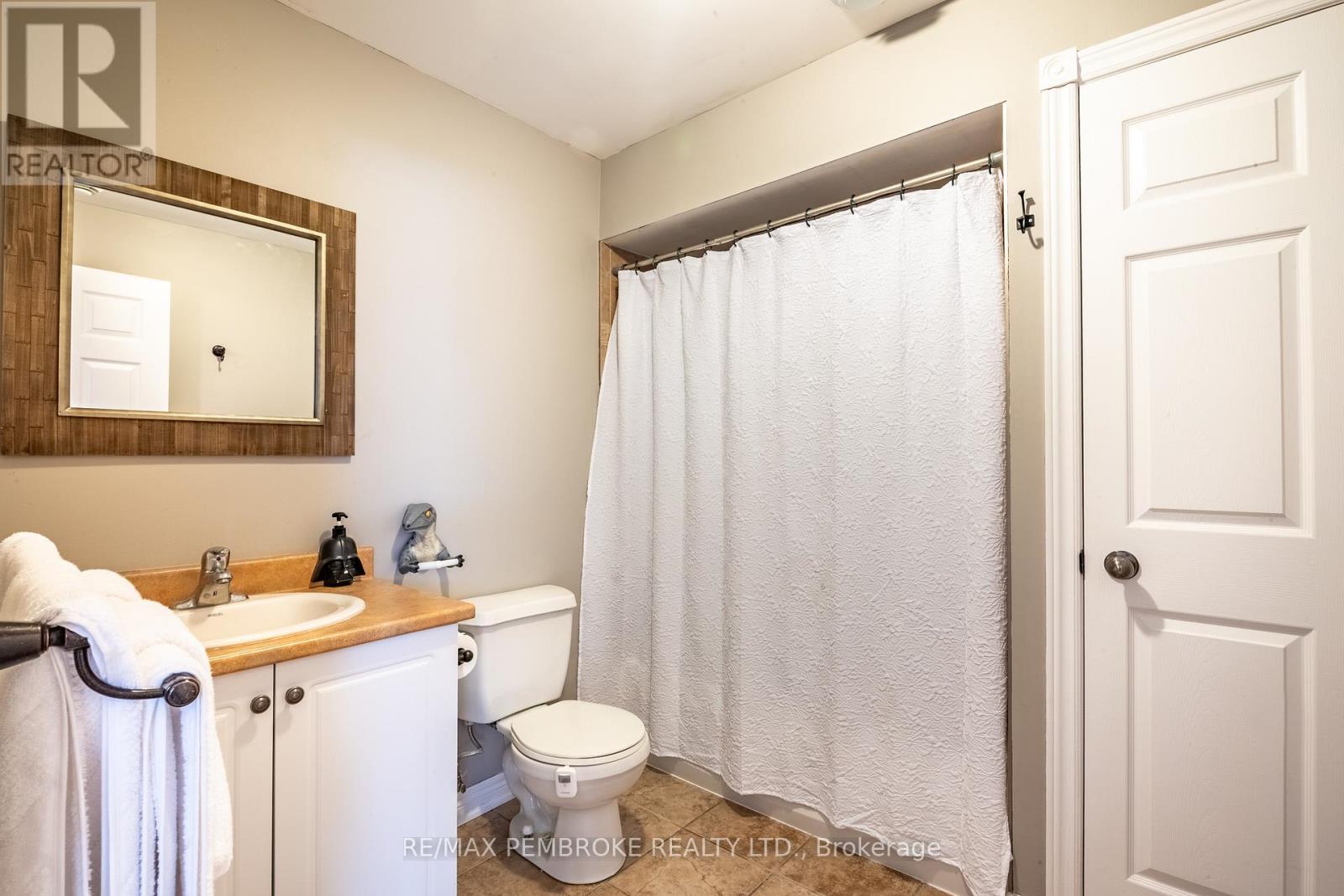 663 Fairview Avenue S, Laurentian Valley, Ontario K8A 8N4 - Photo 39 - X13167868