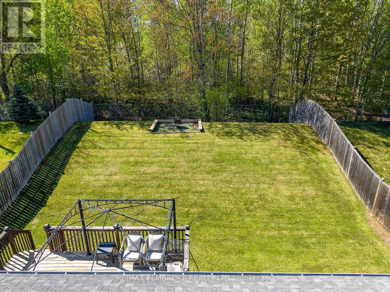 663 Fairview Avenue S, Laurentian Valley, Ontario K8A 8N4 - Photo 5 - X13167868