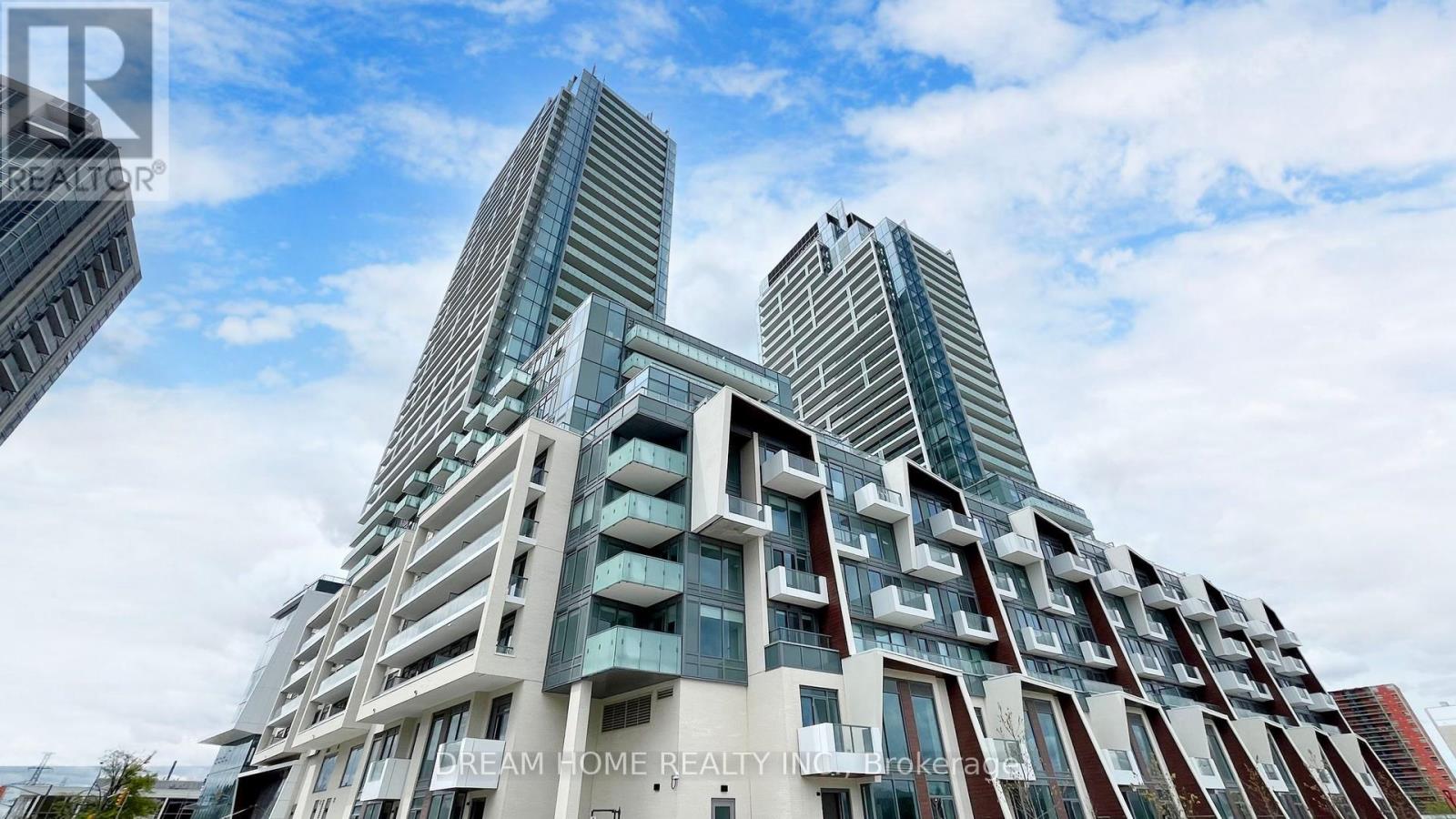 N1602 - 7 GOLDEN LION HEIGHTS, Toronto, Ontario