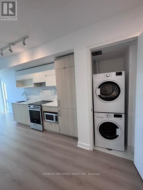 1707 - 100 Queen Street E, Toronto, Ontario  M5C 0B5 - Photo 4 - C13167896