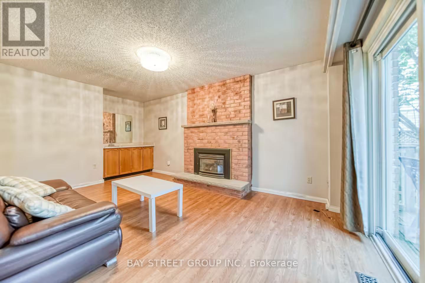 27 Gladiola Court, Whitby, Ontario  L1R 1N8 - Photo 10 - E13167876