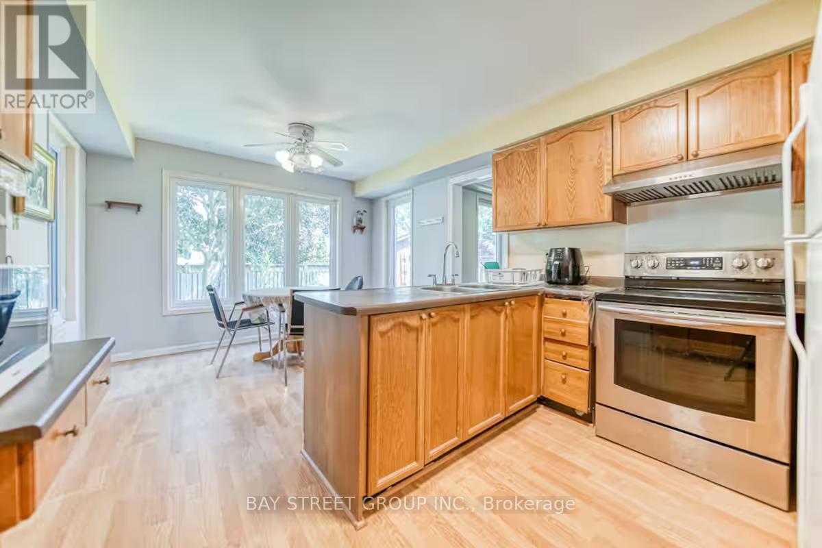 27 Gladiola Court, Whitby, Ontario  L1R 1N8 - Photo 12 - E13167876