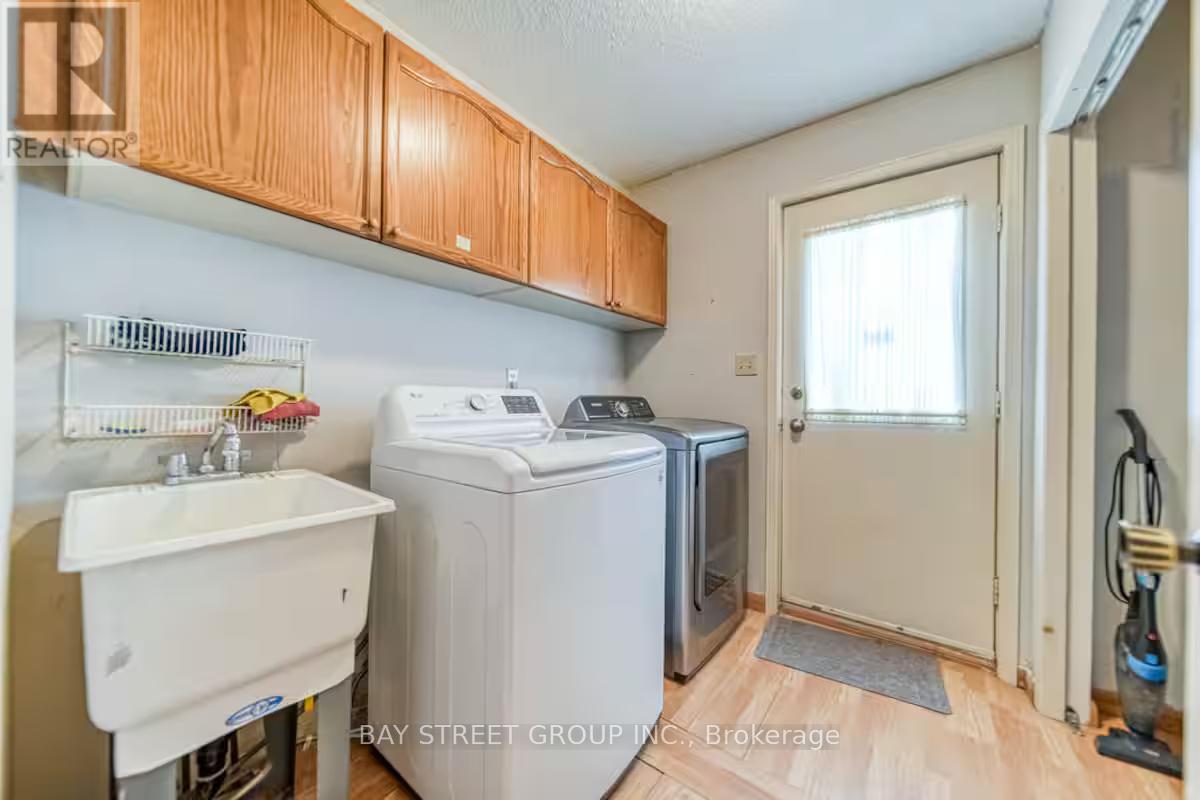 27 Gladiola Court, Whitby, Ontario  L1R 1N8 - Photo 37 - E13167876