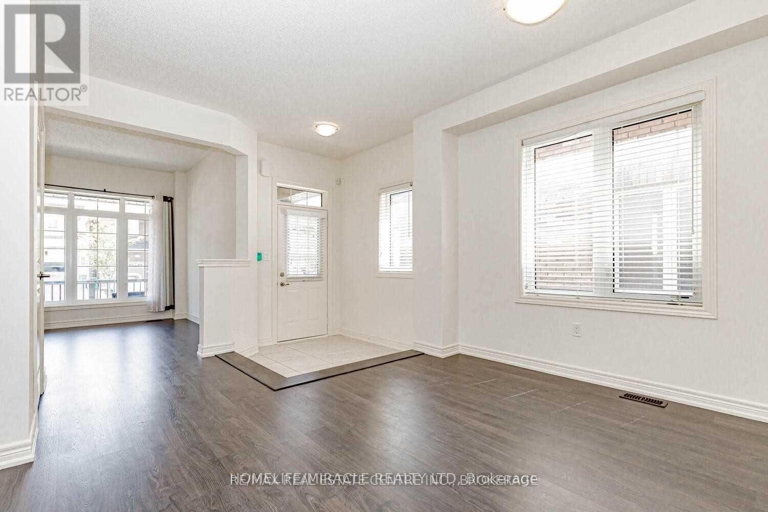 10 Ladysmith Street, Brampton, Ontario  L6R 0B3 - Photo 5 - W13167884