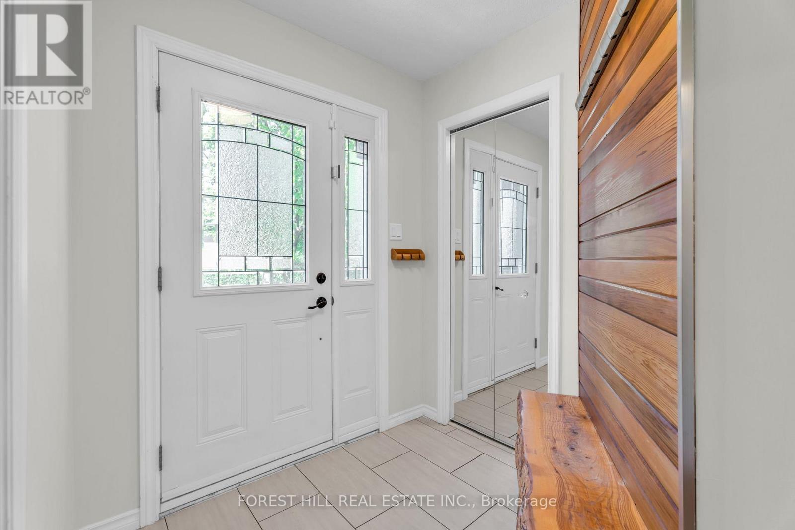 52 Mcmurchy Avenue S, Brampton, Ontario  L6Y 1Y4 - Photo 3 - W13167900