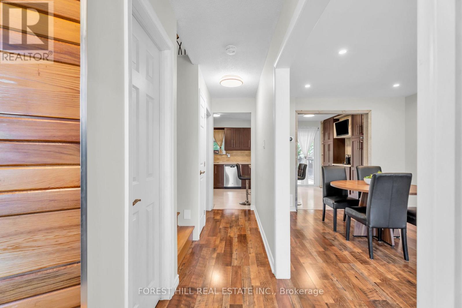 52 Mcmurchy Avenue S, Brampton, Ontario  L6Y 1Y4 - Photo 5 - W13167900