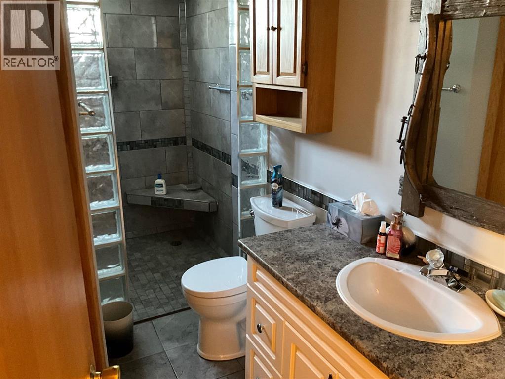 1600 Echo Dale Road SW, Medicine Hat, Alberta  T1A 8G8 - Photo 17 - A2288117