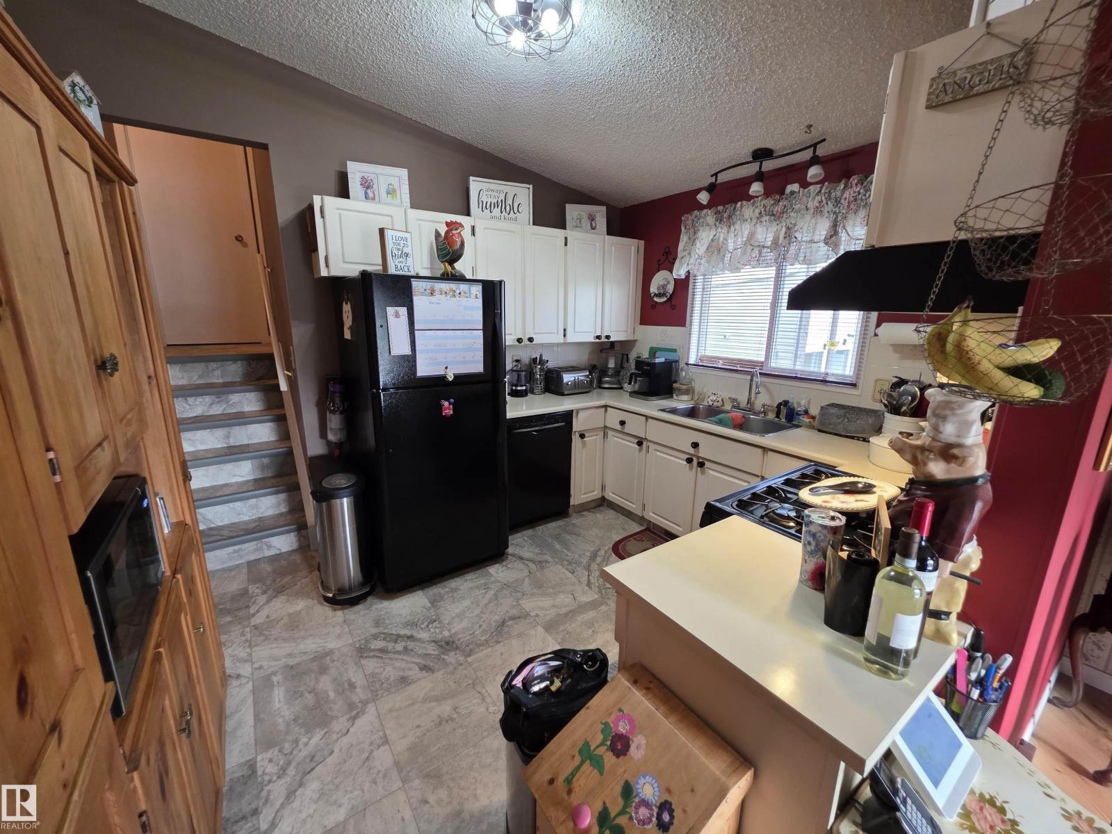 25 Mcnabb Cr, Stony Plain, Alberta  T7Z 1G8 - Photo 5 - E4489766