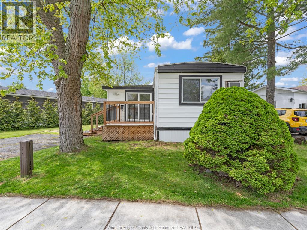 178 Neil Court, Essex, Ontario  N8M 2A6 - Photo 2 - 26011664