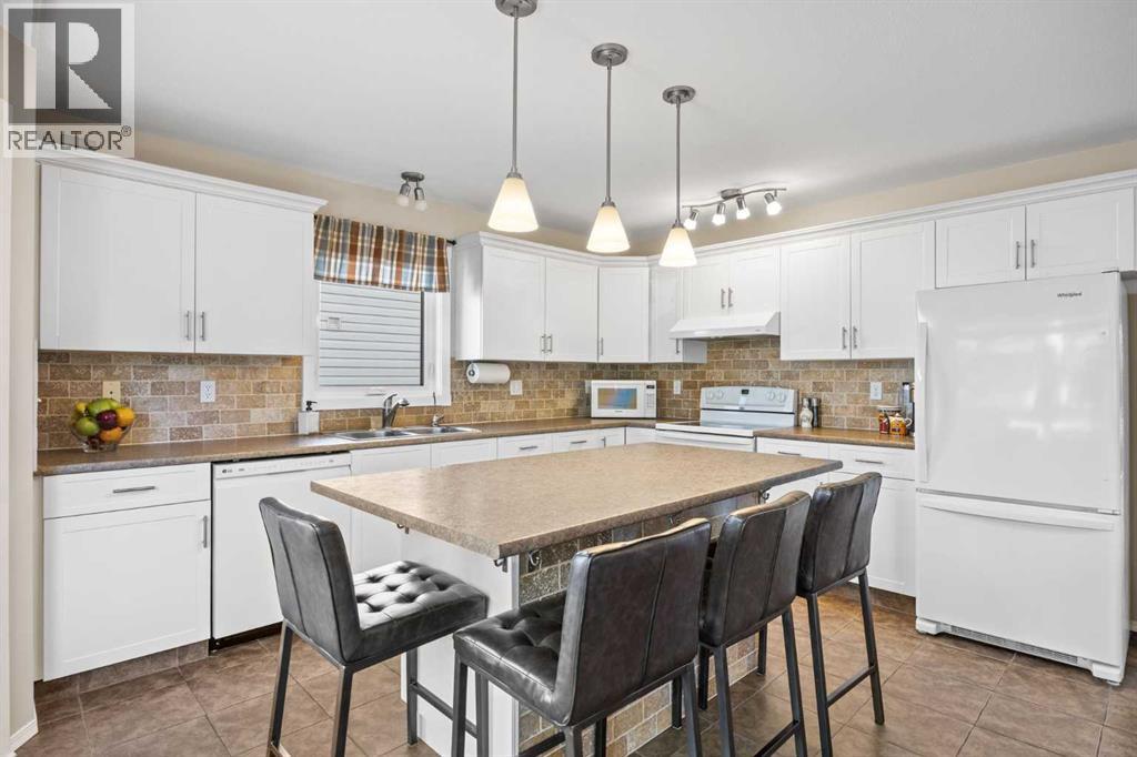 142 Sierra Nevada Green Sw, Calgary, Alberta  T3H 3R2 - Photo 18 - A2312792