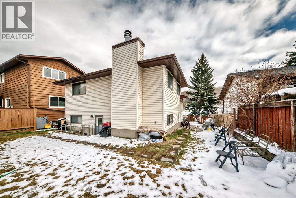 76 Edgewood Drive Nw, Calgary, Alberta  T3A 2T5 - Photo 21 - A2307262