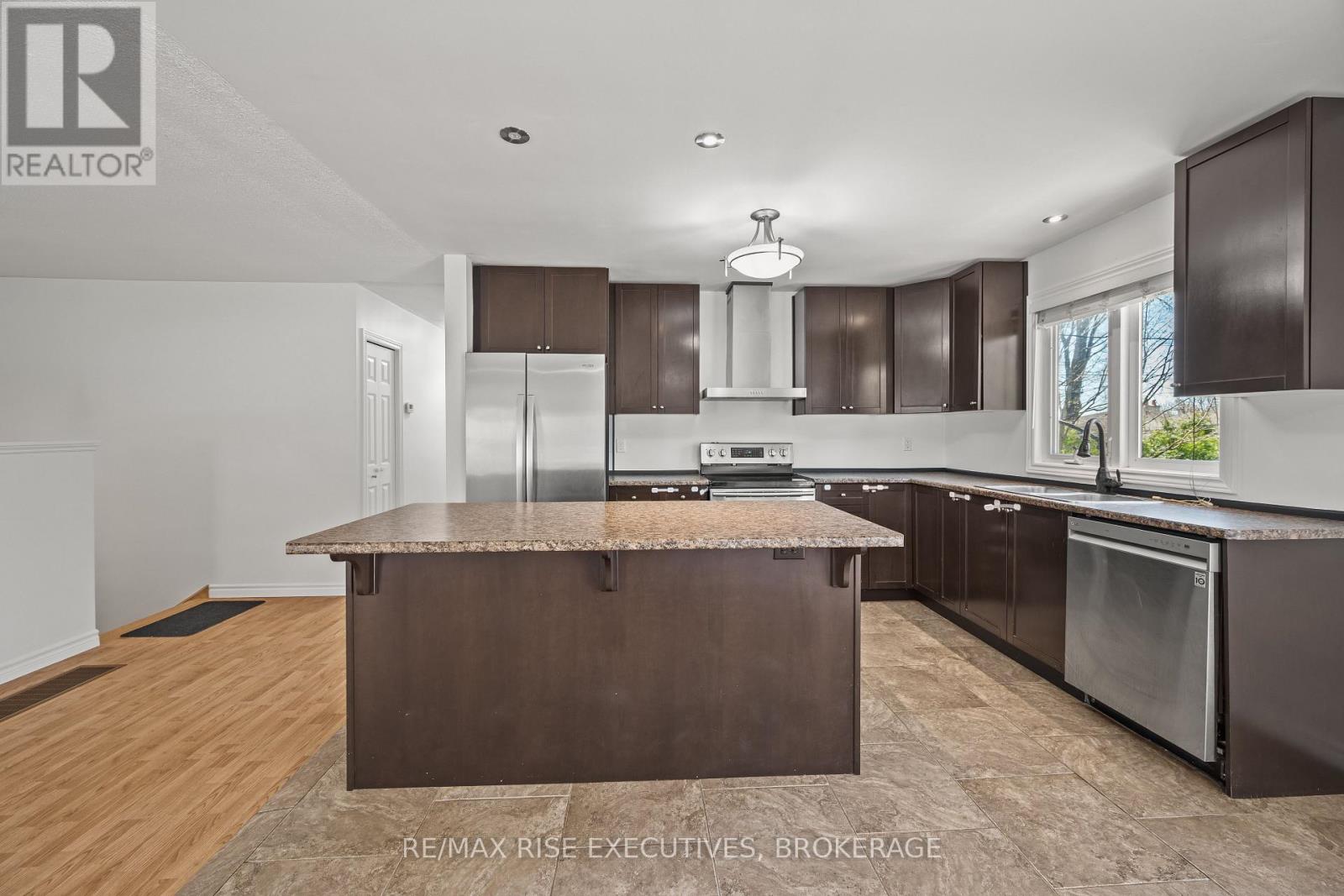 865 Danbury Road, Kingston, Ontario  K7M 6G7 - Photo 5 - X13090632