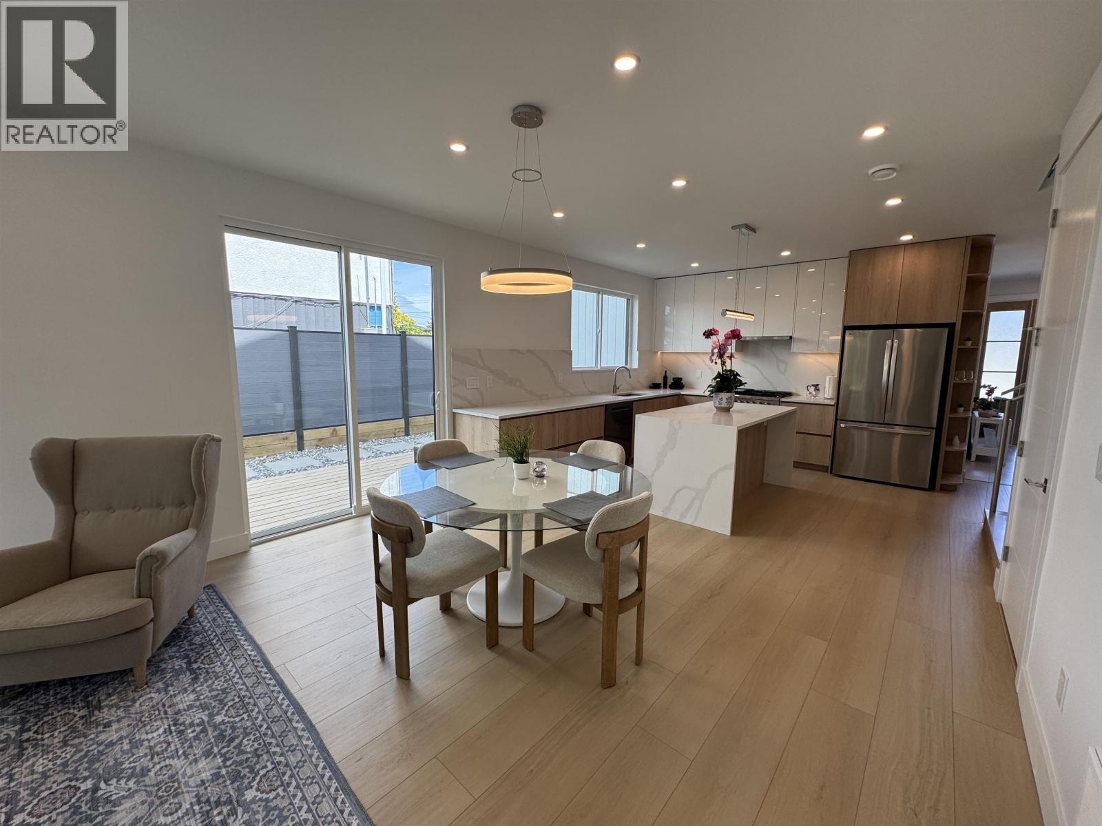 967 52a Street, Delta, British Columbia  V4M 3A1 - Photo 7 - R3090257