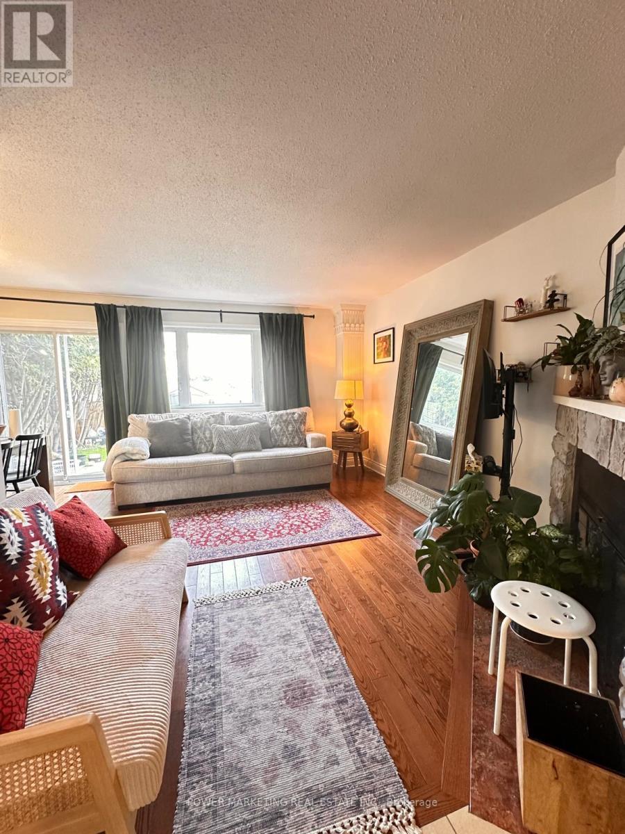 5 Fulham Court, Ottawa, Ontario  K2J 2L6 - Photo 3 - X13167934