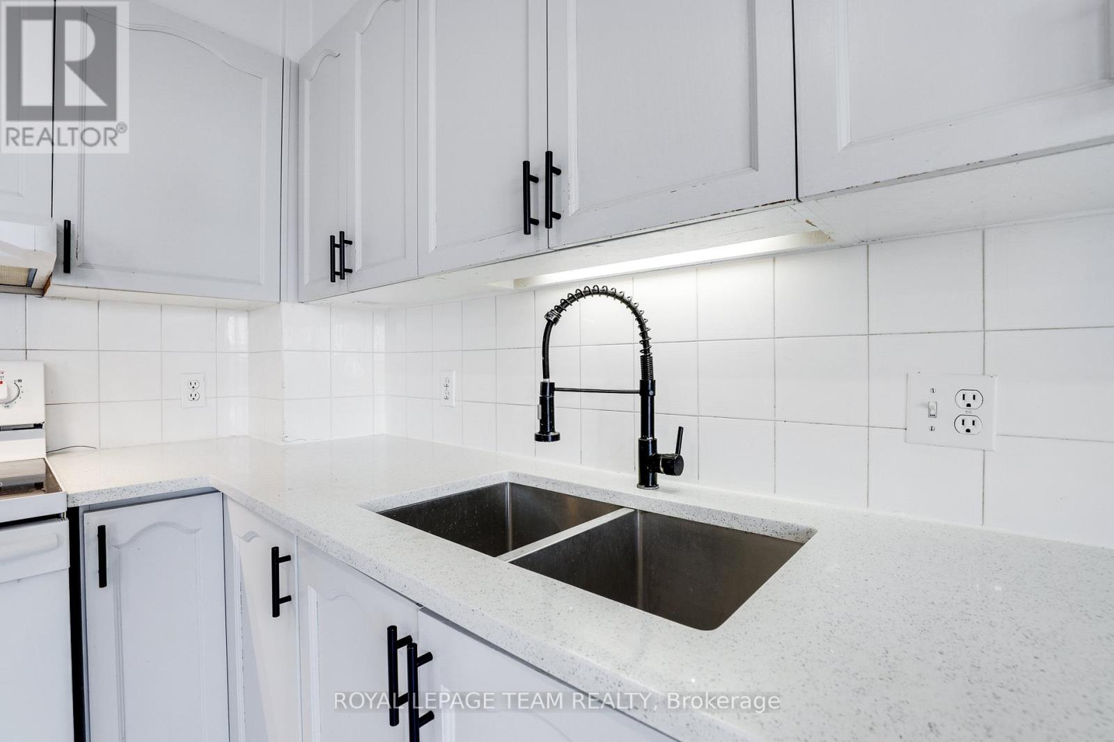 4 Windhurst Drive, Ottawa, Ontario  K2G 6G7 - Photo 14 - X13167938