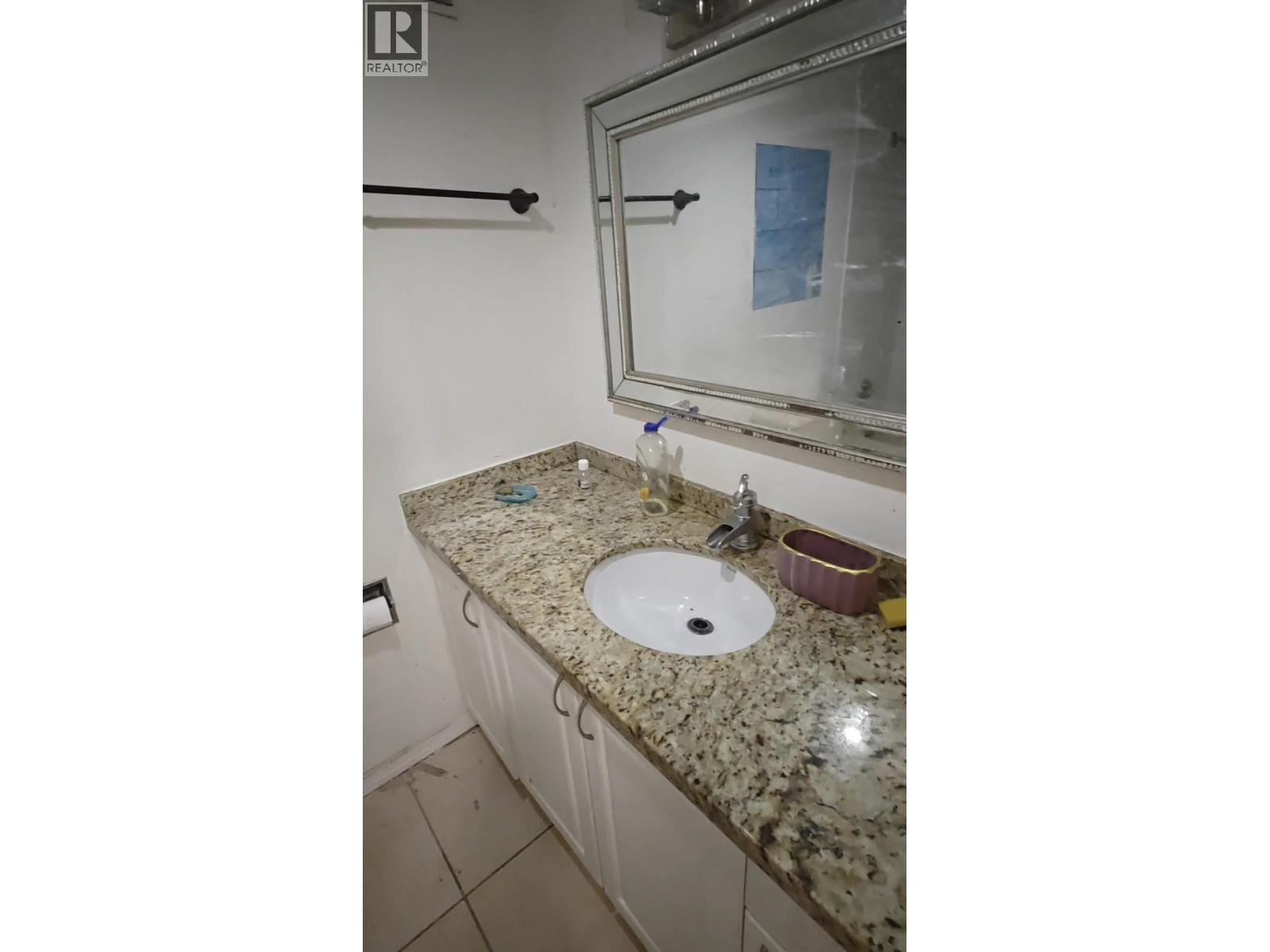 307 5645 Barker Avenue, Burnaby, British Columbia  V5H 3Z5 - Photo 13 - R3124298