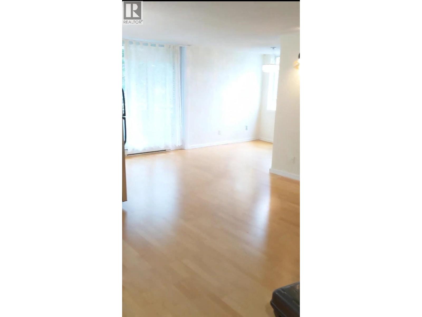 307 5645 Barker Avenue, Burnaby, British Columbia  V5H 3Z5 - Photo 10 - R3124298
