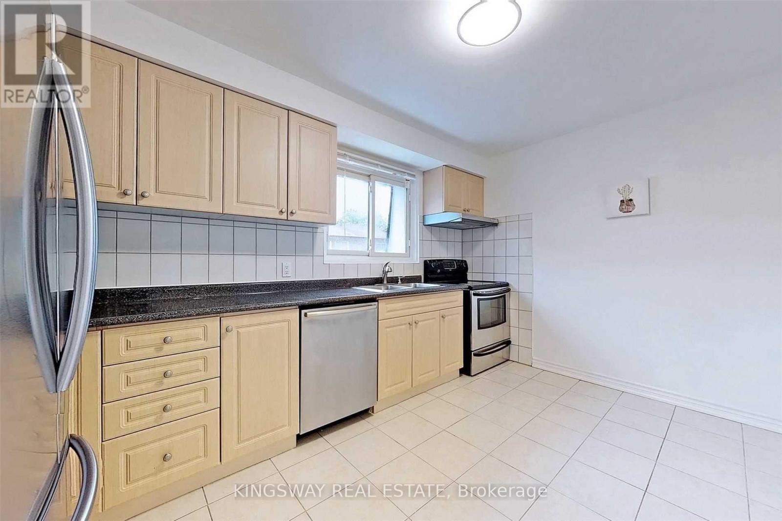 8 - 300 Brideltown Circle, Toronto, Ontario  M1W 2G8 - Photo 10 - E13167944