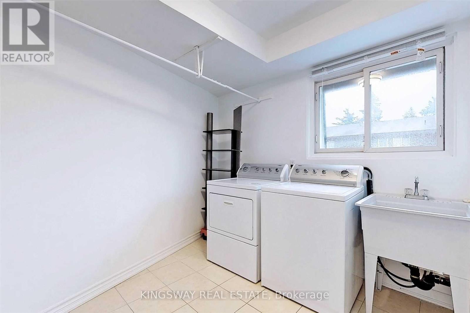 8 - 300 Brideltown Circle, Toronto, Ontario  M1W 2G8 - Photo 12 - E13167944