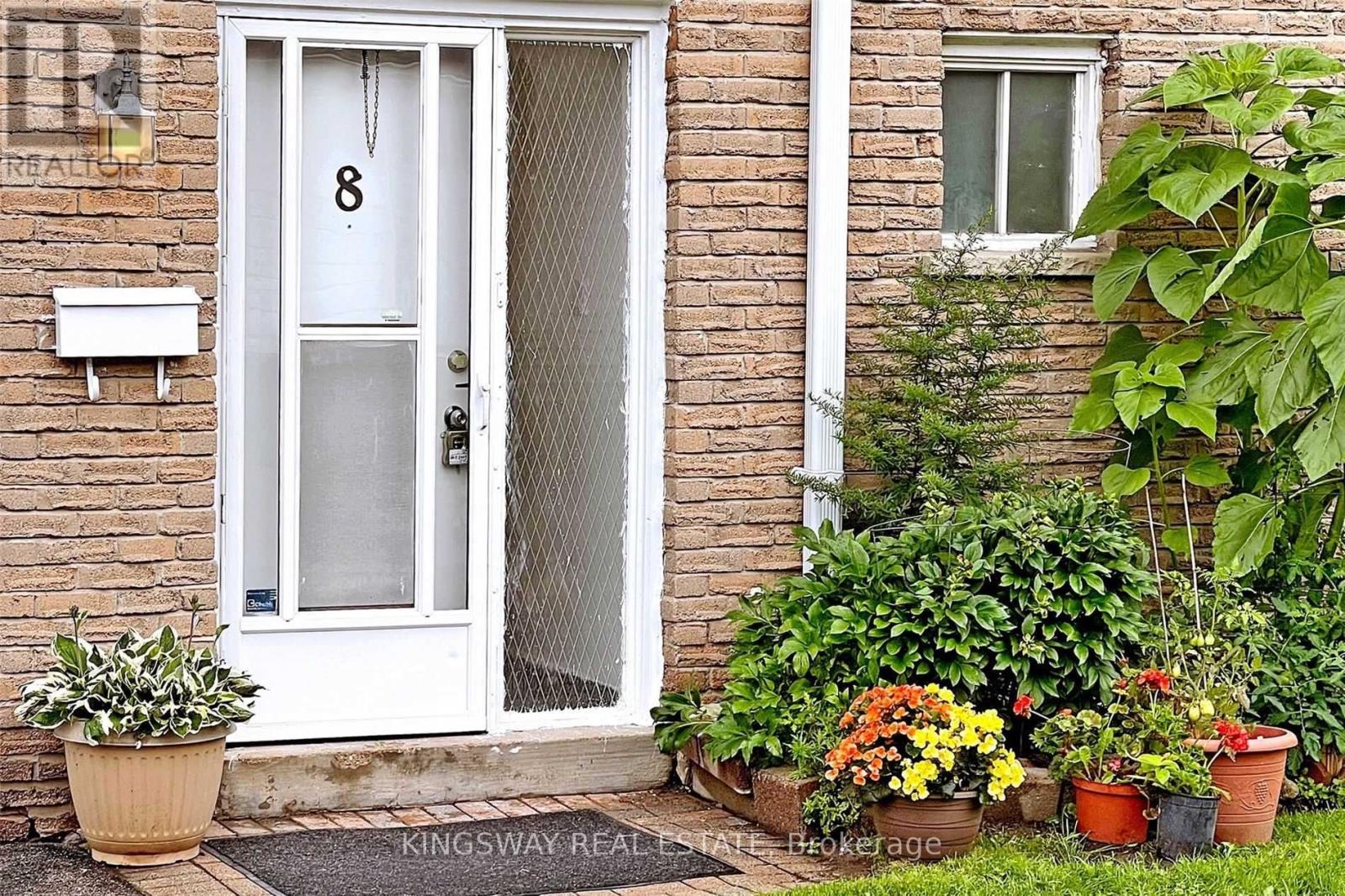 8 - 300 Brideltown Circle, Toronto, Ontario  M1W 2G8 - Photo 3 - E13167944