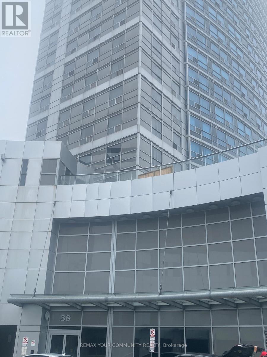 3002 - 38 LEE CENTRE DRIVE, Toronto, Ontario