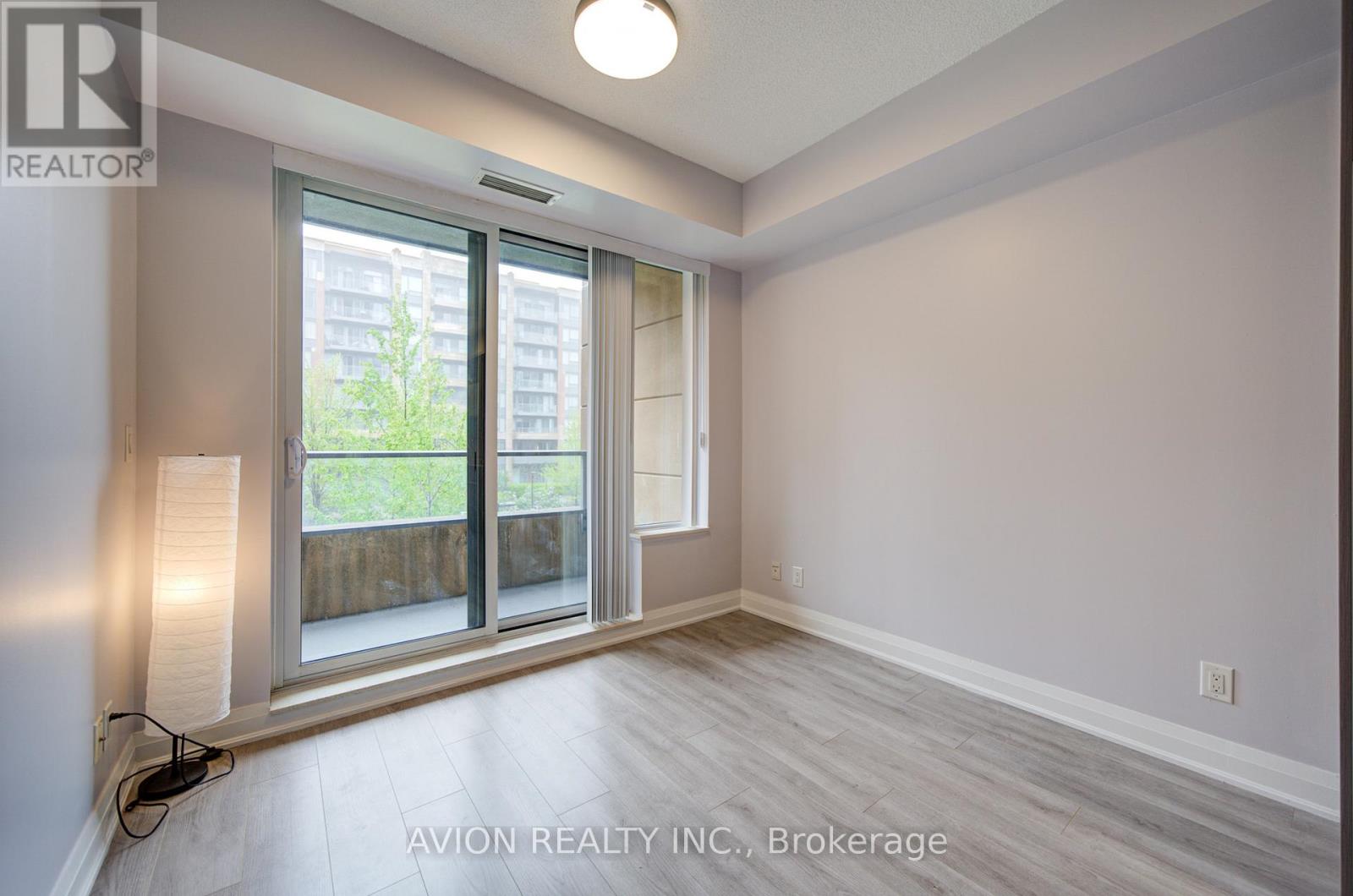 301 - 18 Uptown Drive, Markham, Ontario  L3R 5M5 - Photo 10 - N12932722