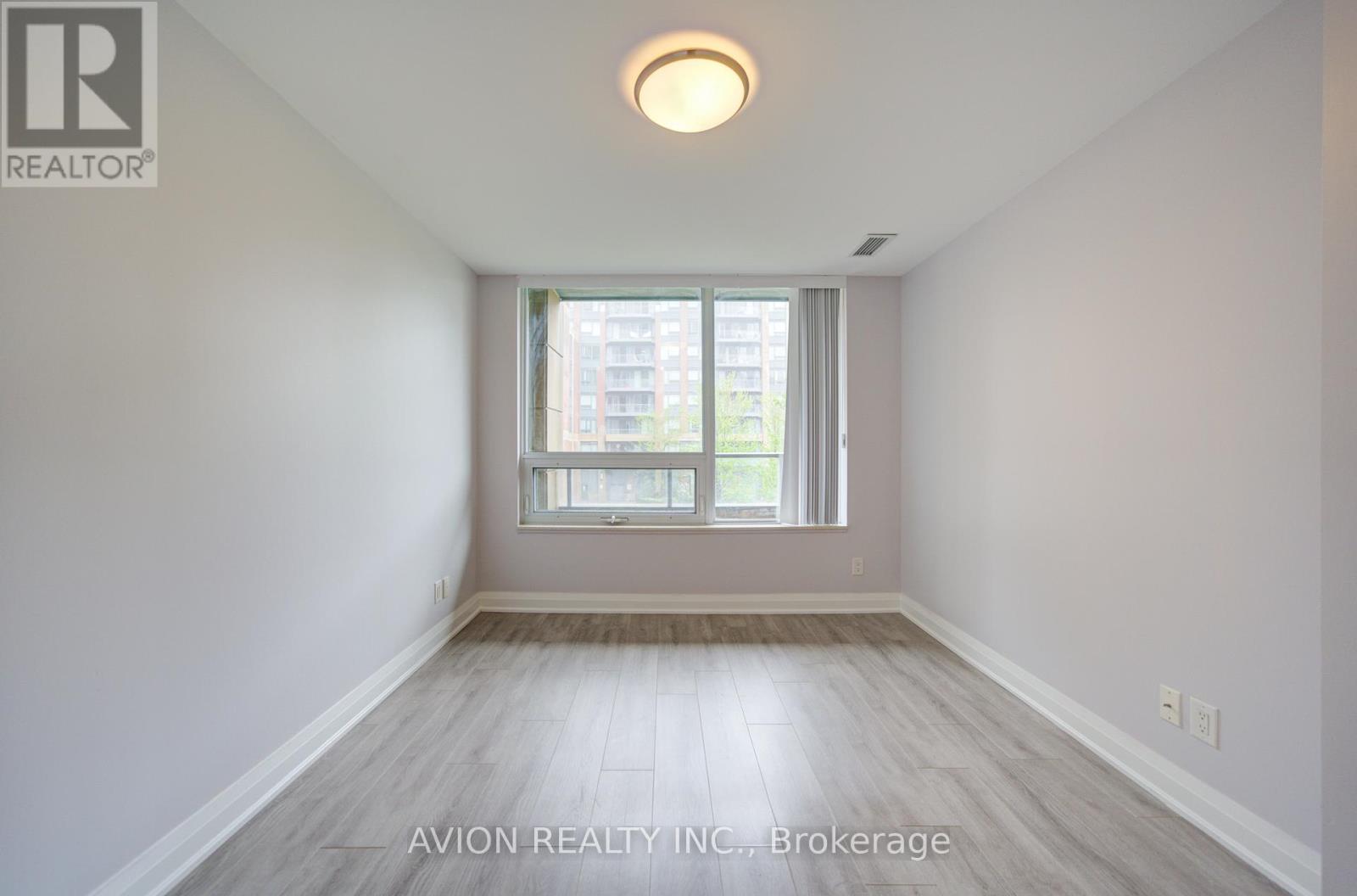 301 - 18 Uptown Drive, Markham, Ontario  L3R 5M5 - Photo 14 - N12932722