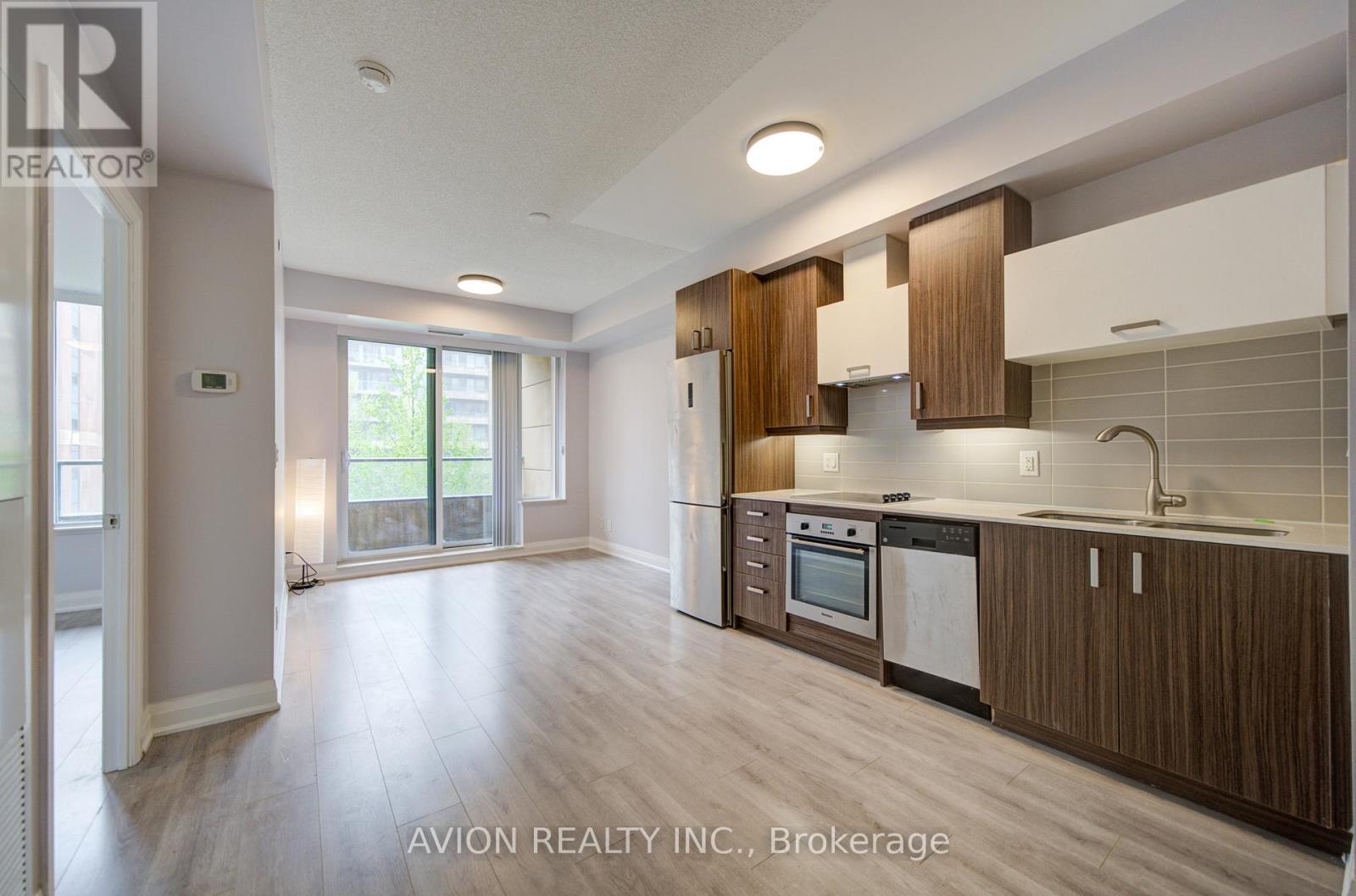 301 - 18 Uptown Drive, Markham, Ontario  L3R 5M5 - Photo 7 - N12932722