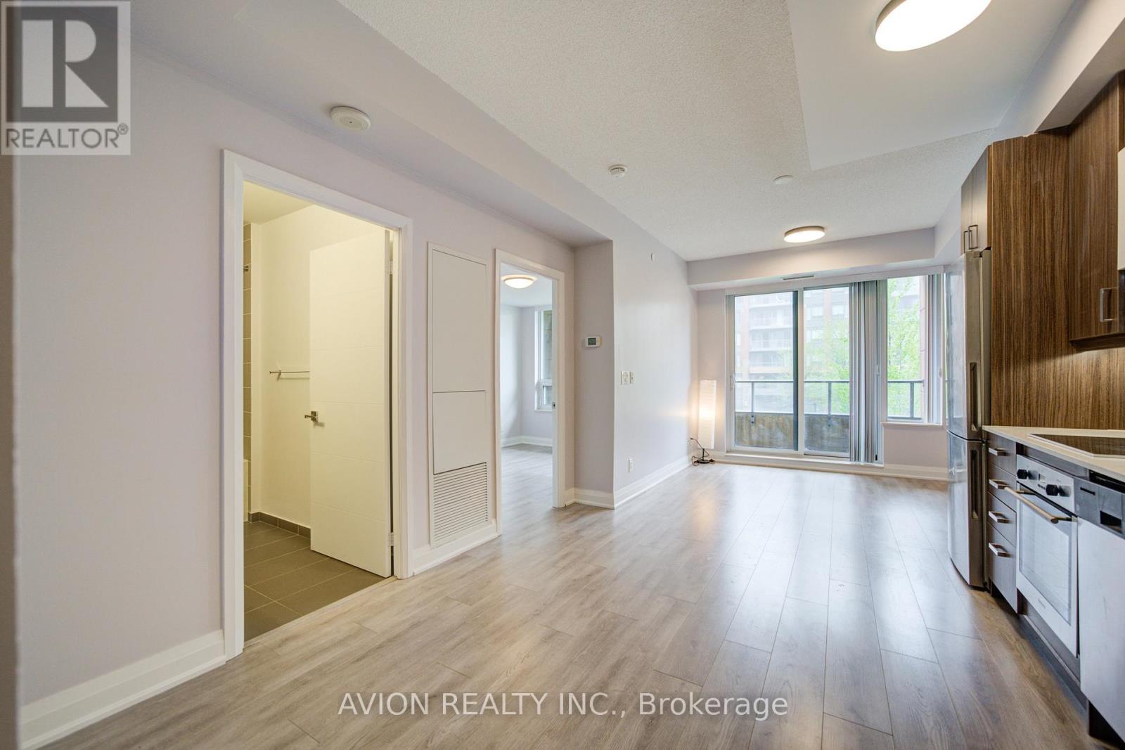 301 - 18 Uptown Drive, Markham, Ontario  L3R 5M5 - Photo 3 - N12932722