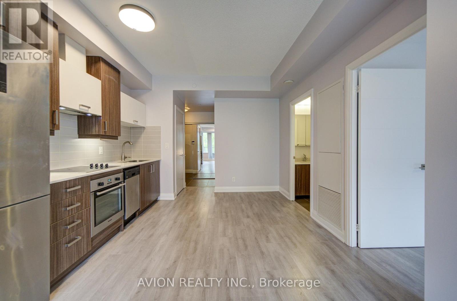 301 - 18 Uptown Drive, Markham, Ontario  L3R 5M5 - Photo 5 - N12932722