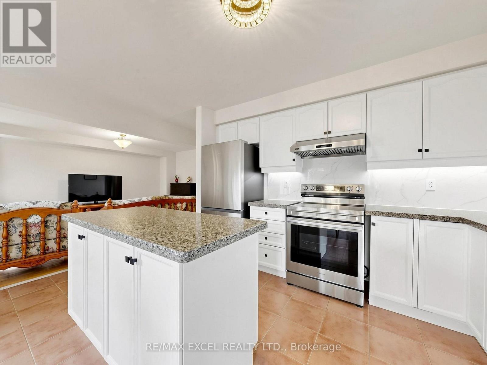 68 Chestertown Square, Markham, Ontario  L6C 2R4 - Photo 23 - N13167946