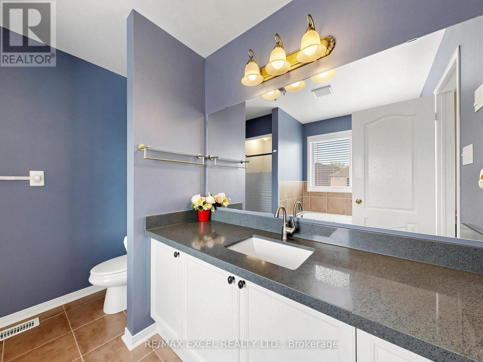 68 Chestertown Square, Markham, Ontario  L6C 2R4 - Photo 30 - N13167946