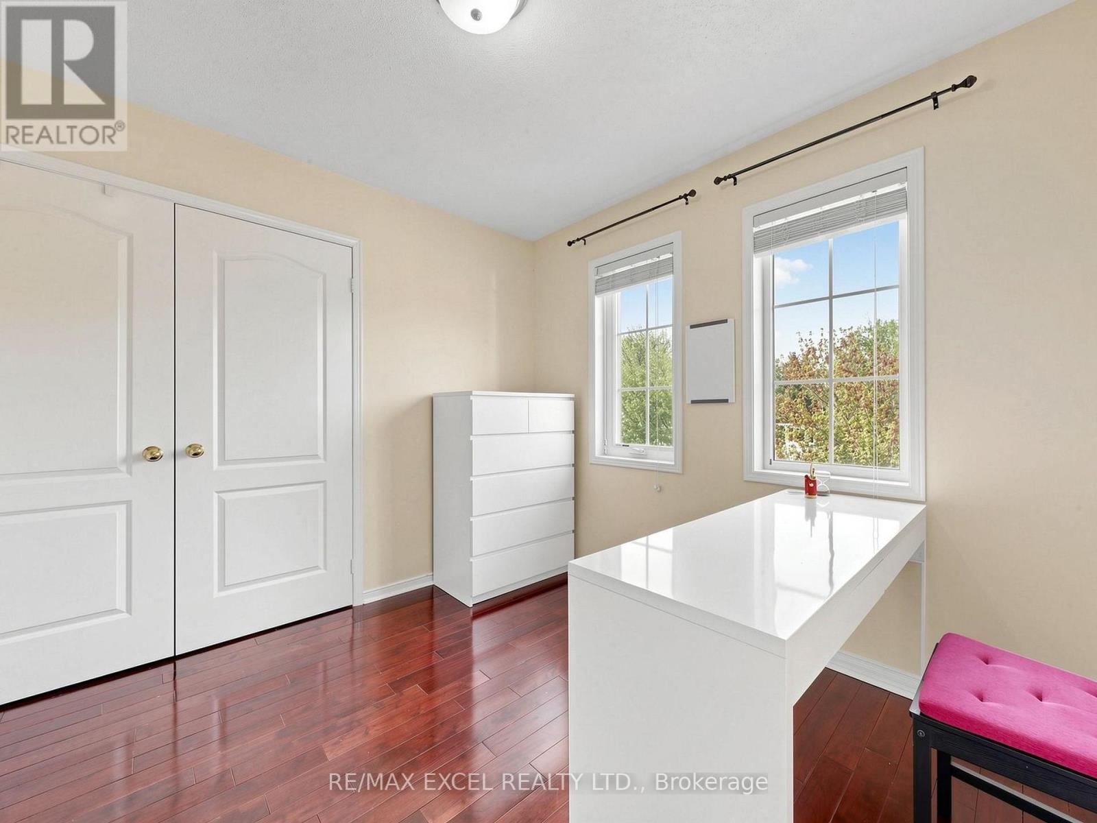 68 Chestertown Square, Markham, Ontario  L6C 2R4 - Photo 36 - N13167946