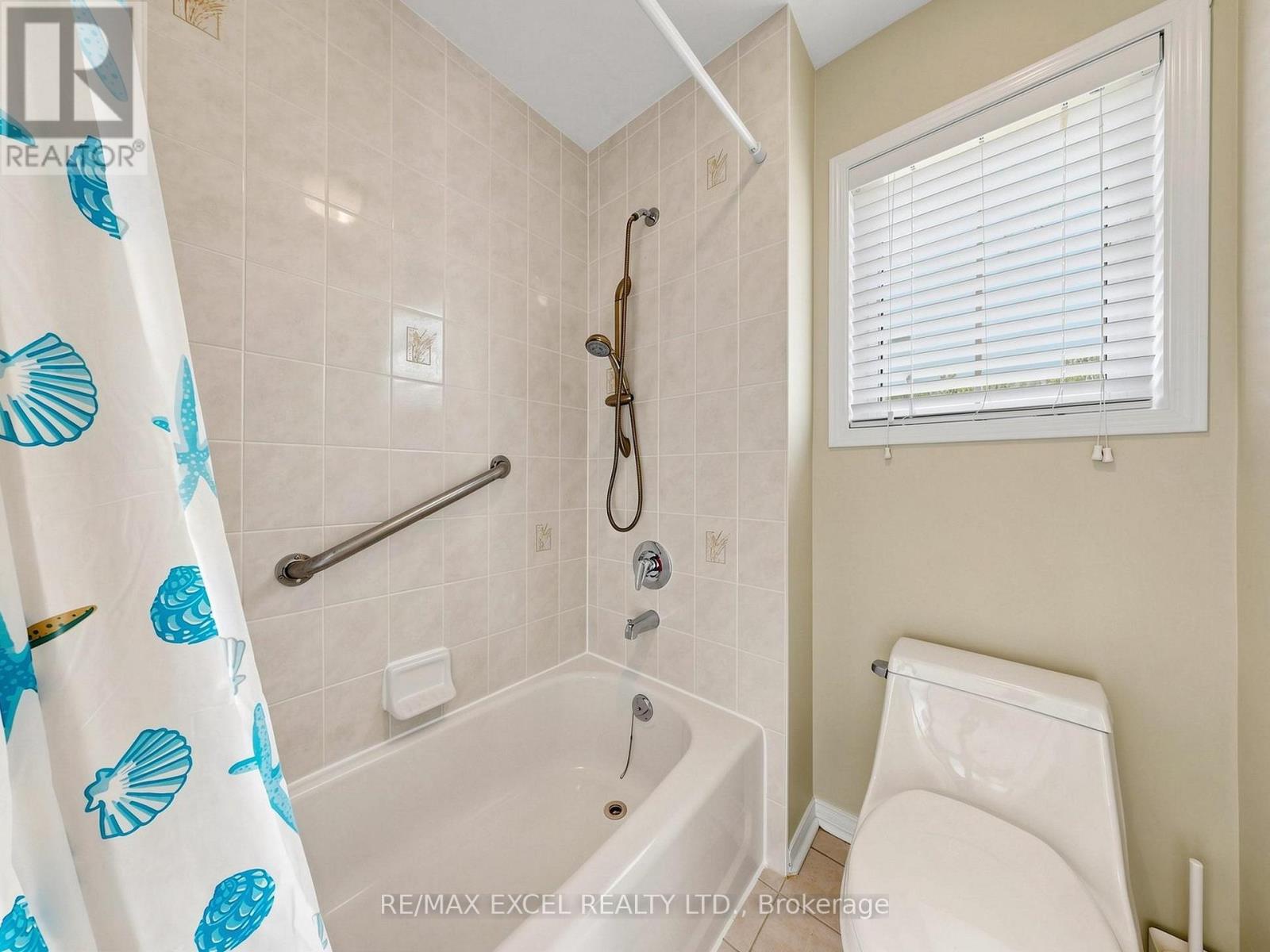 68 Chestertown Square, Markham, Ontario  L6C 2R4 - Photo 39 - N13167946