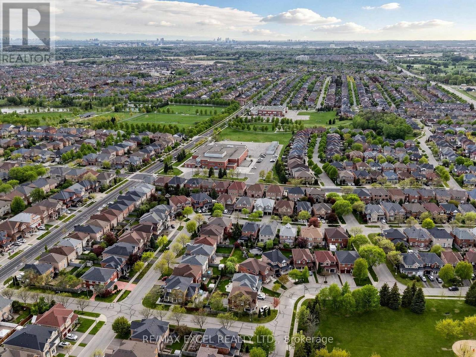 68 Chestertown Square, Markham, Ontario  L6C 2R4 - Photo 48 - N13167946