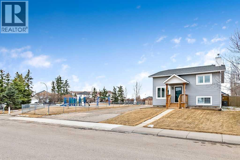 63 Cimarron Meadows Road, Okotoks, Alberta T1S 1W1 - Photo 2 - A2296352