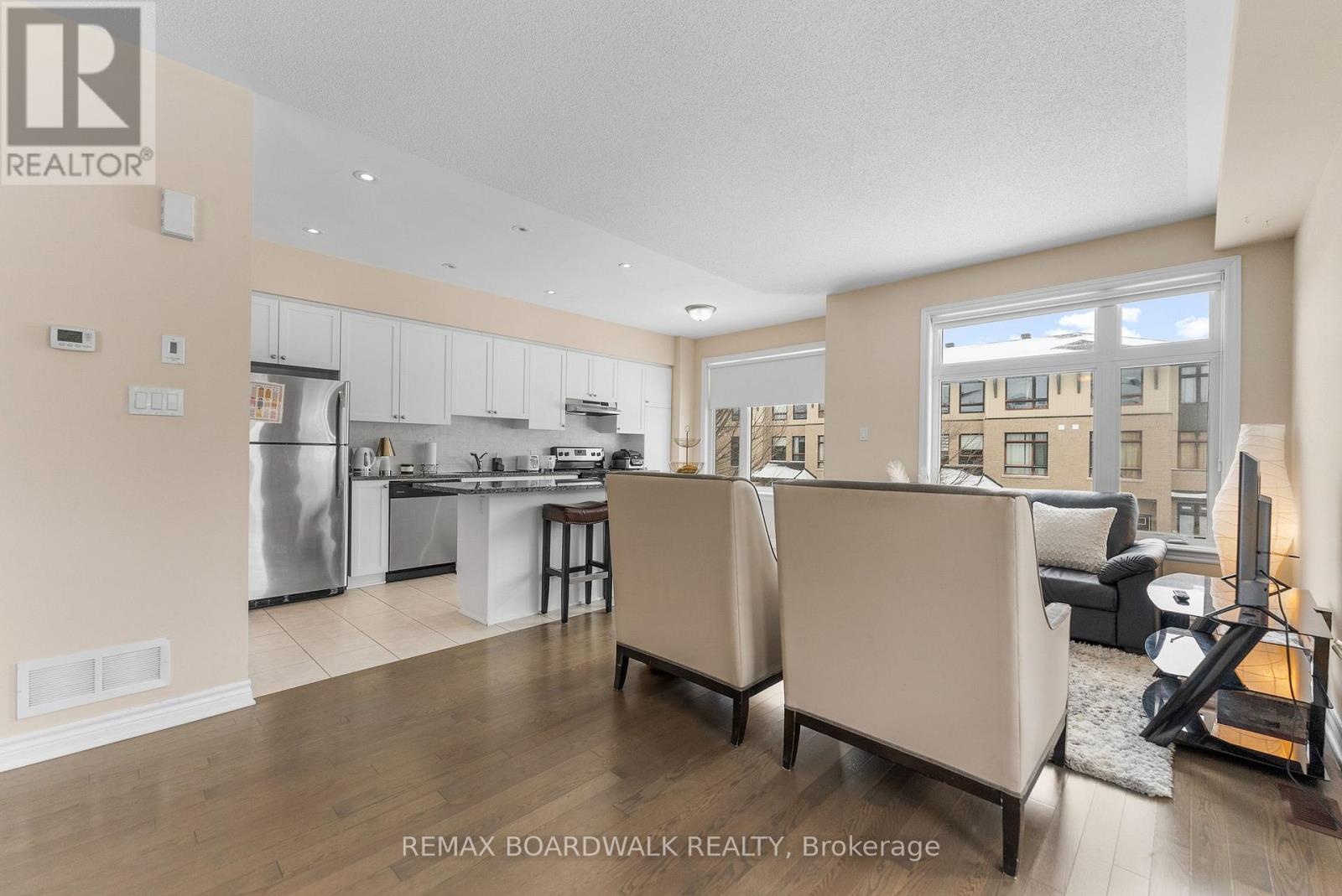 135 Wild Senna Way, Ottawa, Ontario  K2J 5Z7 - Photo 15 - X12917244