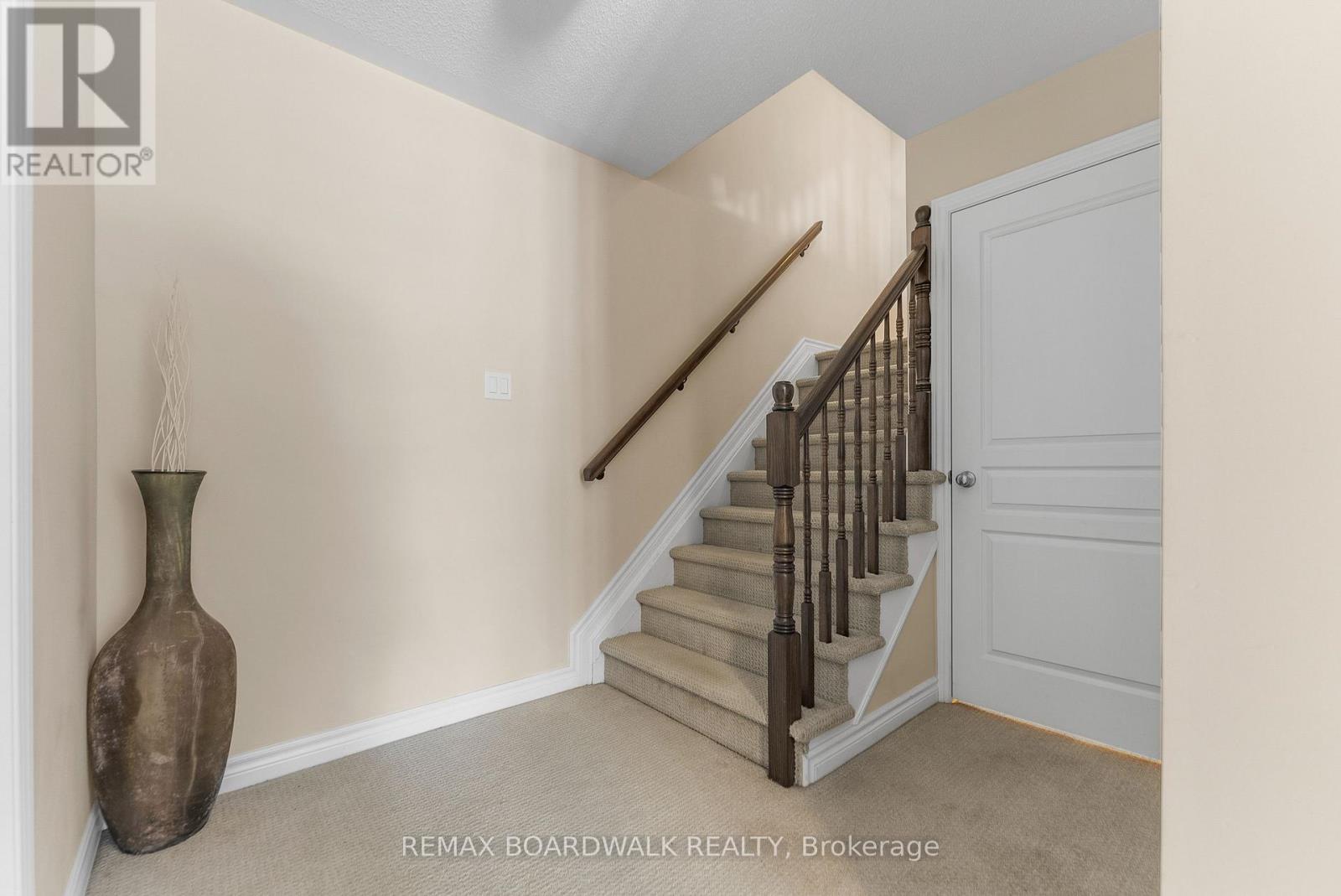 135 Wild Senna Way, Ottawa, Ontario  K2J 5Z7 - Photo 8 - X12917244