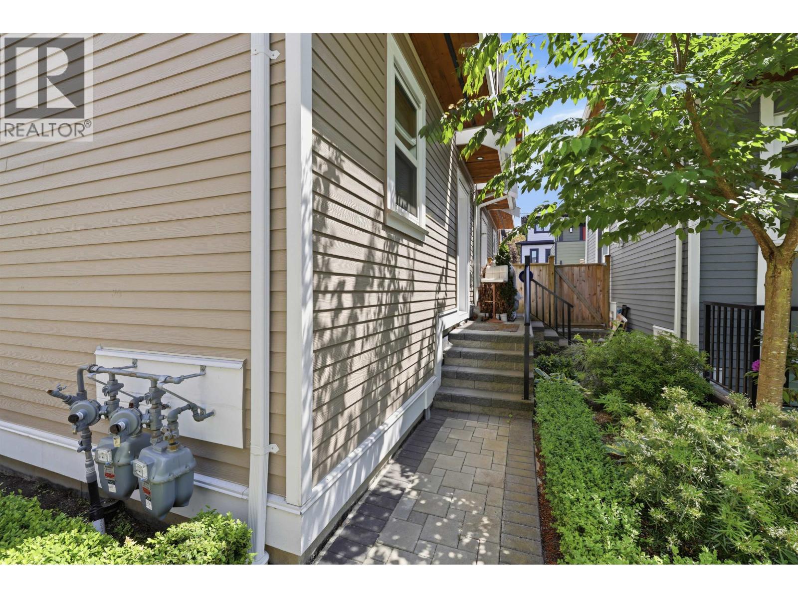 2316 Brock Street, Vancouver, British Columbia  V5N 2Z7 - Photo 24 - R3117043