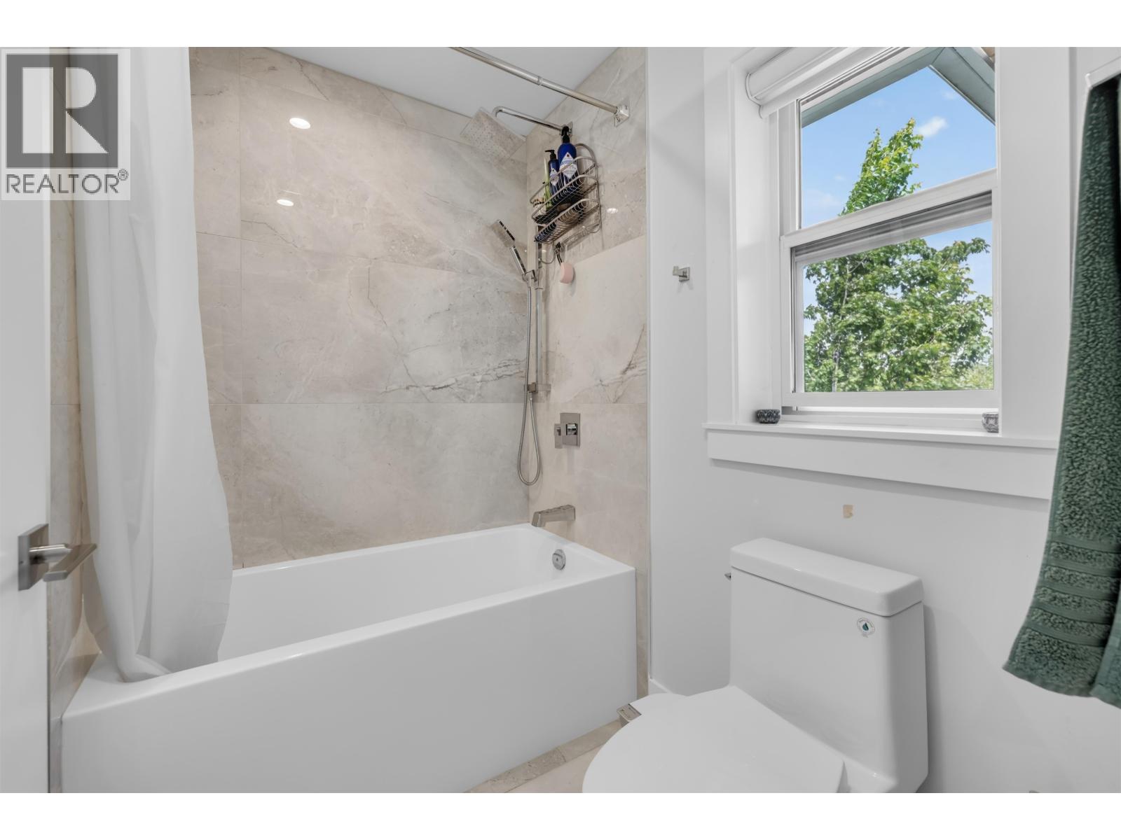 2316 Brock Street, Vancouver, British Columbia  V5N 2Z7 - Photo 19 - R3117043