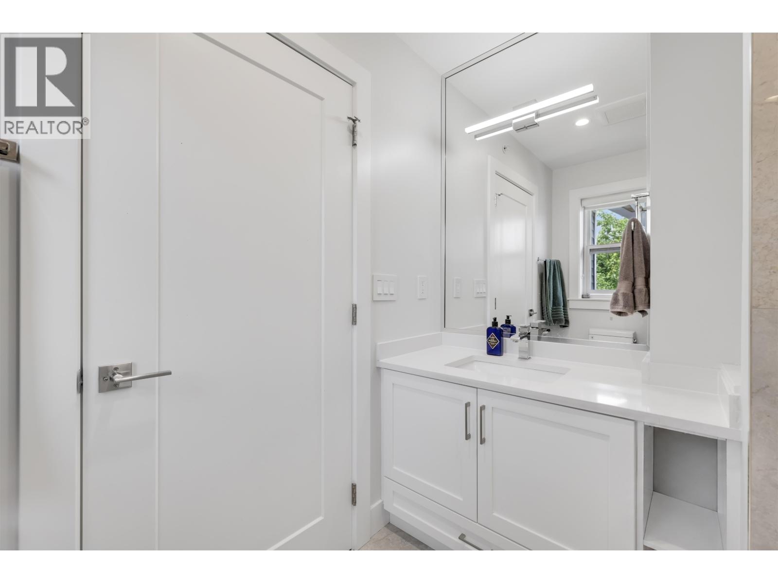 2316 Brock Street, Vancouver, British Columbia  V5N 2Z7 - Photo 20 - R3117043