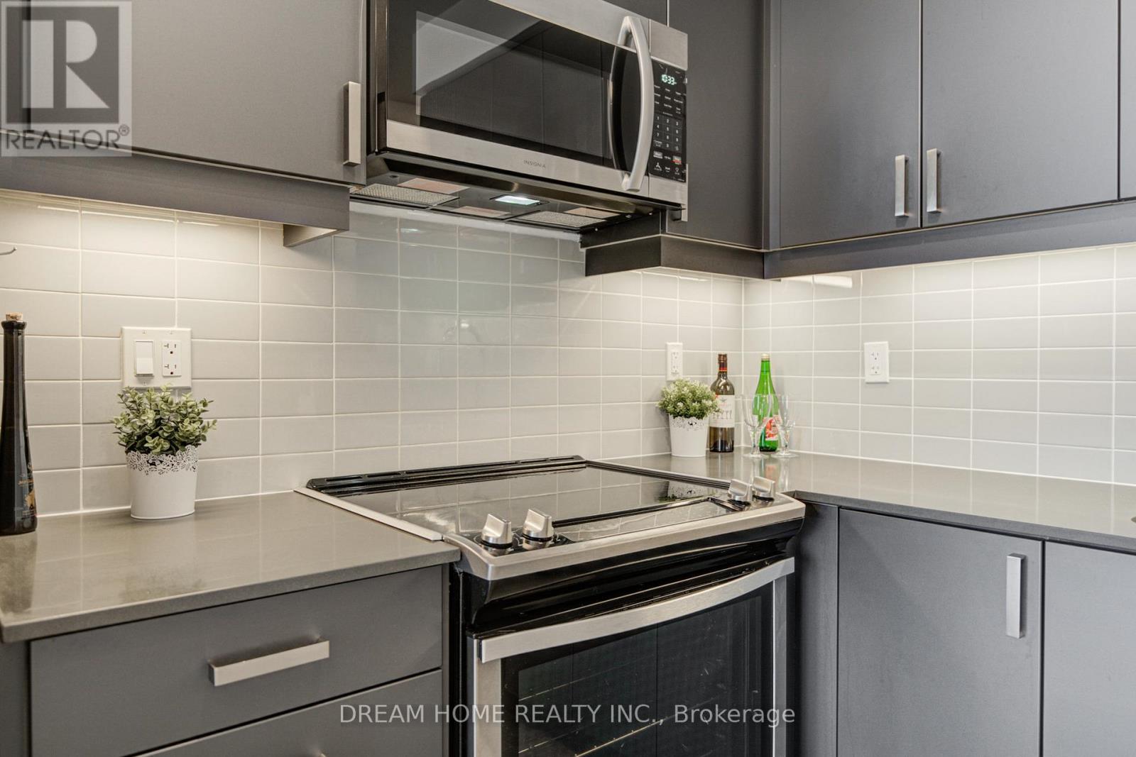 1716 - 7895 Jane Street, Vaughan, Ontario  L4K 2M7 - Photo 12 - N13167966
