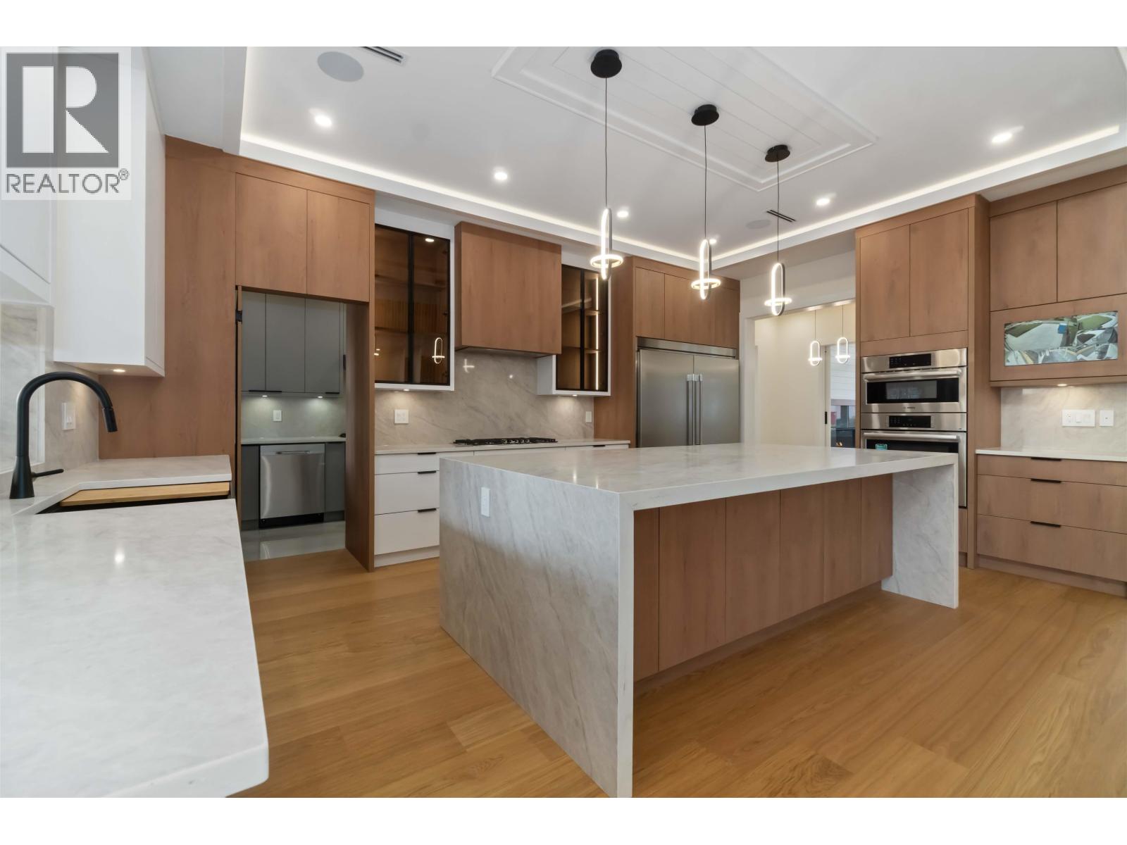 827 Atkins Street, Coquitlam, British Columbia  V3J 5Z6 - Photo 6 - R3105275